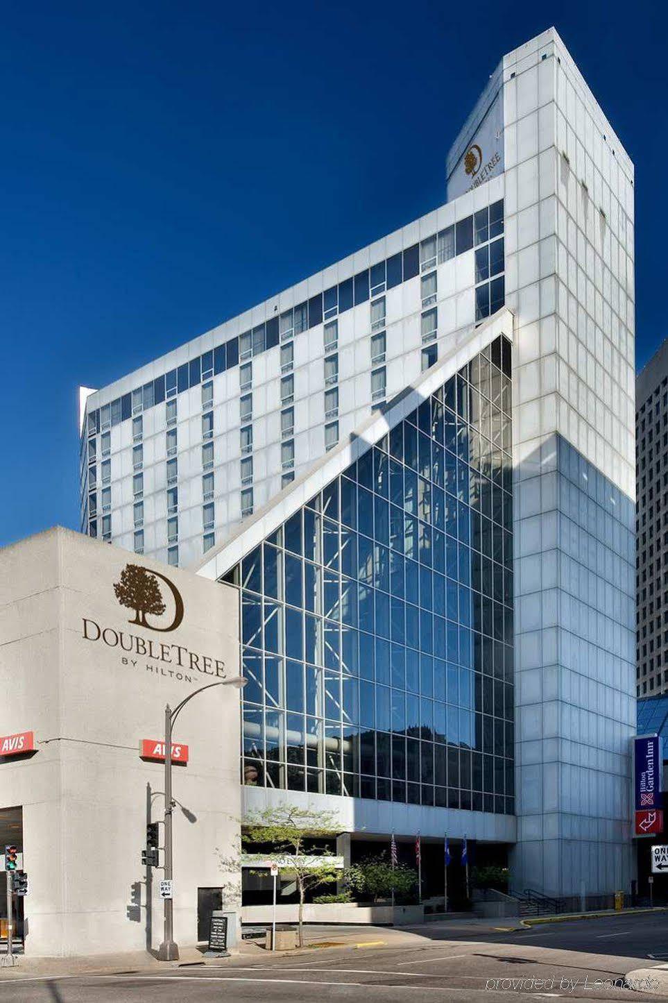Отель Doubletree By Hilton St Paul Downtown Сент-Пол Экстерьер фото